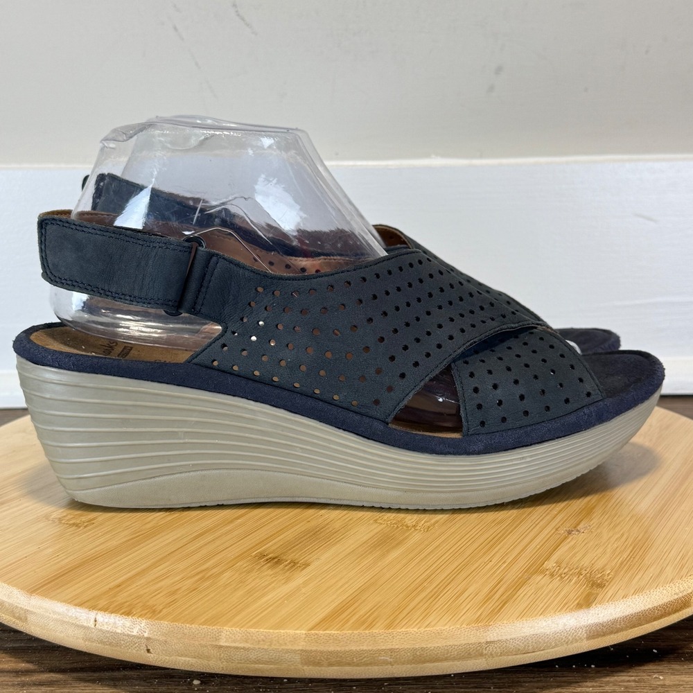 Clarks Collection Wedge Sandals Womens 9 Navy Blue Perforated Suede Summer
